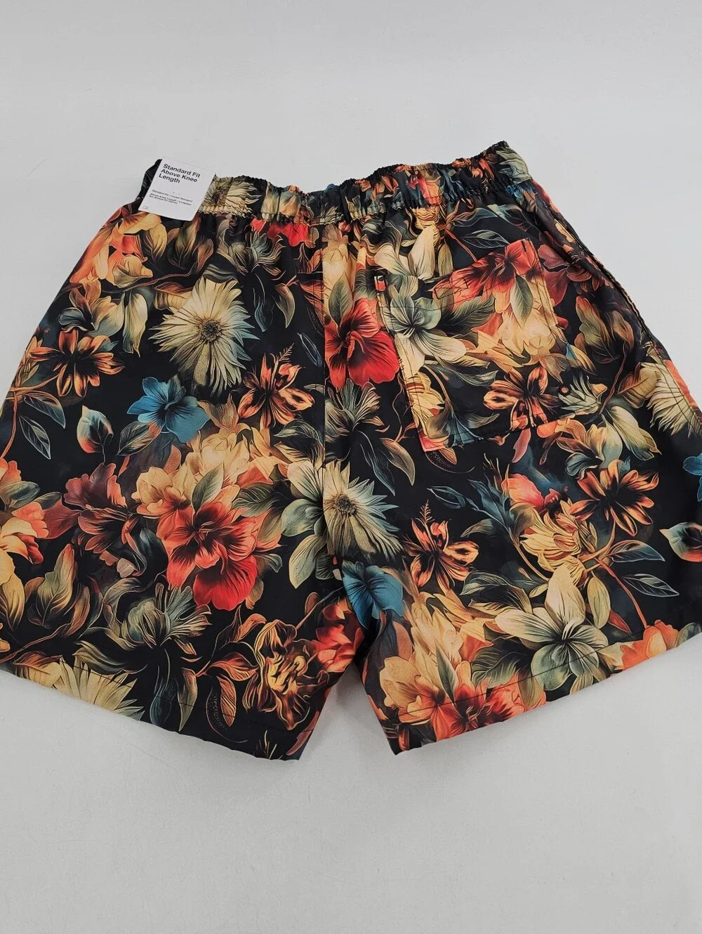 Nike Sportswear Club Flow Floral Shorts Standard Fit Above Knee Length Men's
